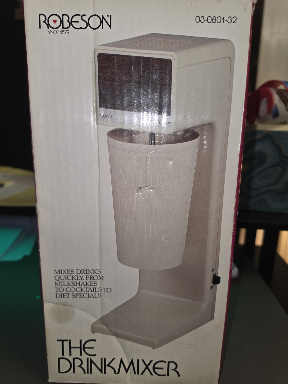 Robeson The DrinkMixer - Cream White Countertop Mixer